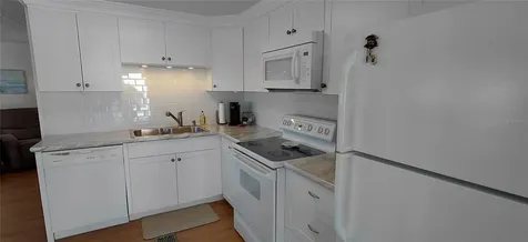 2127 Manoa Drive Holiday FL 34691