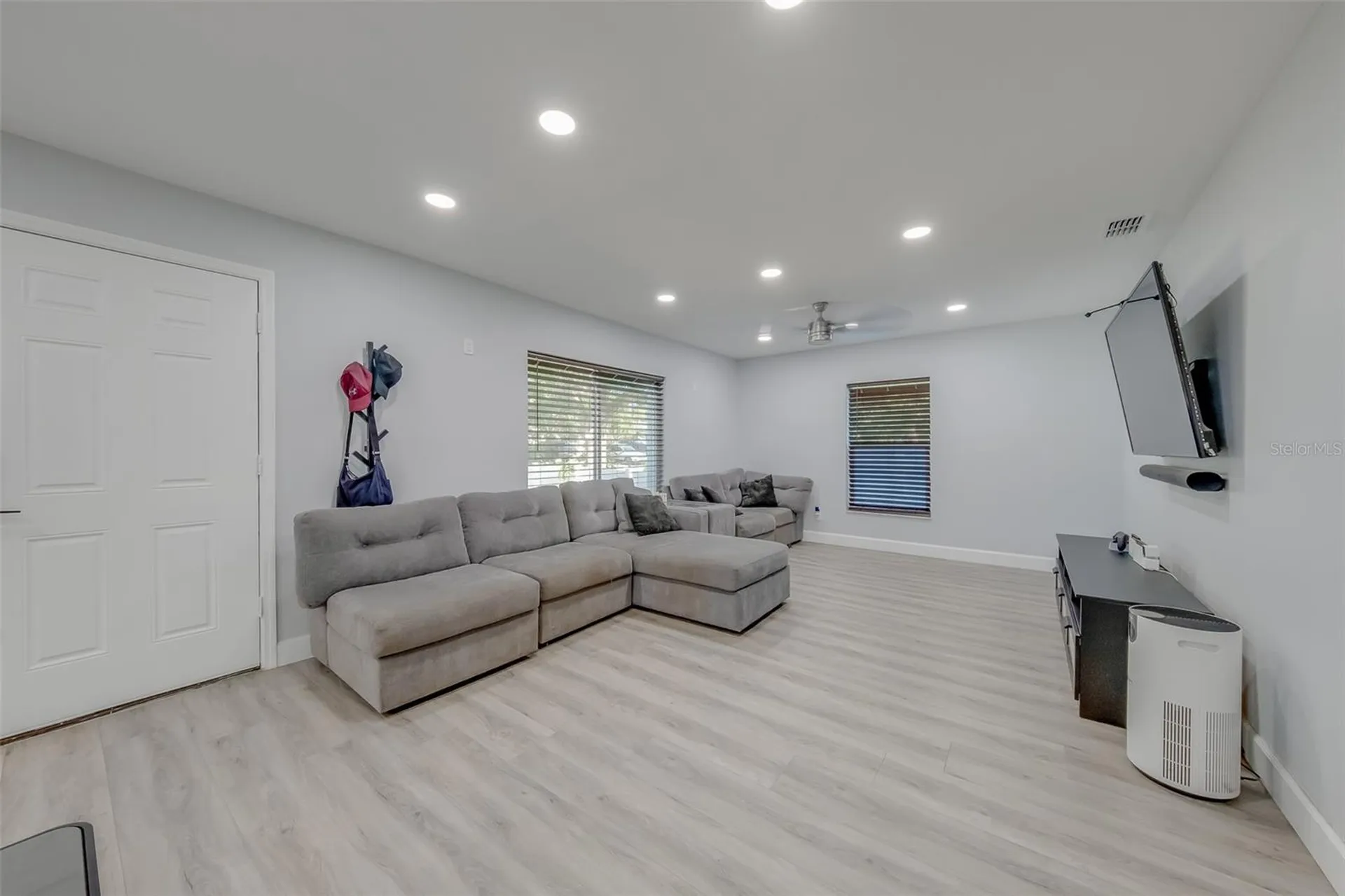 1814 Sylvan Drive Clearwater FL 33755