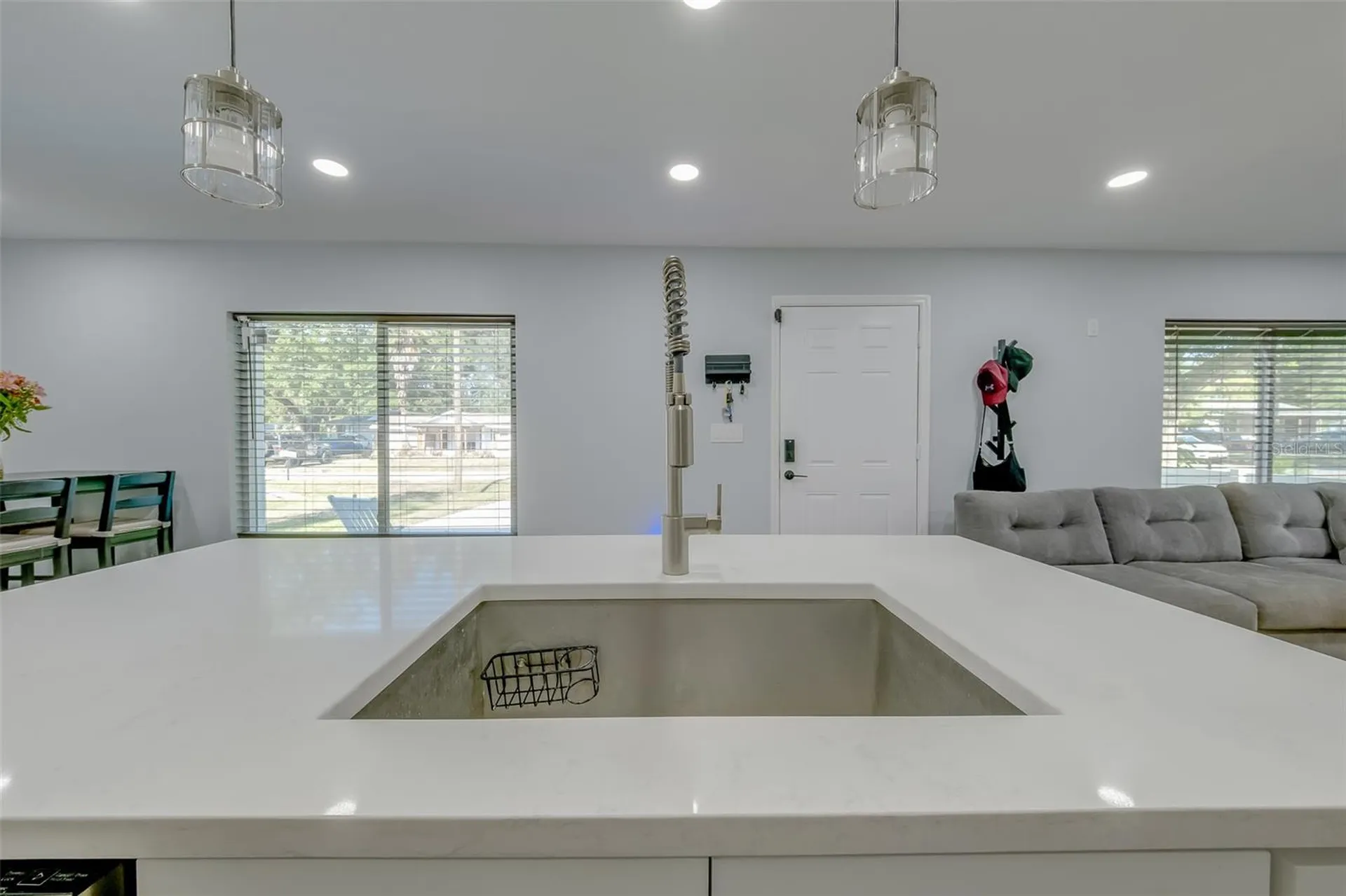 1814 Sylvan Drive Clearwater FL 33755