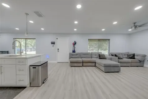 1814 Sylvan Drive Clearwater FL 33755