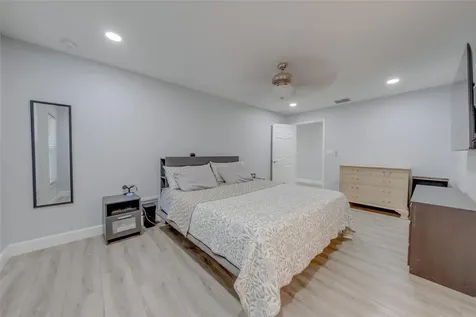 1814 Sylvan Drive Clearwater FL 33755