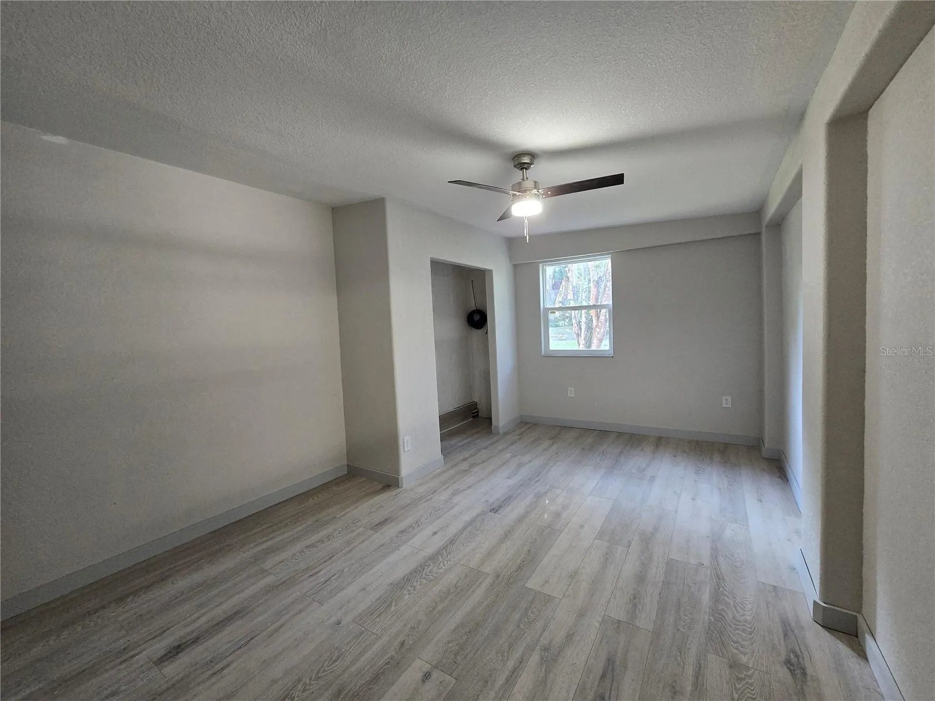 2346 Cr 401 Lake Panasoffkee FL 33538