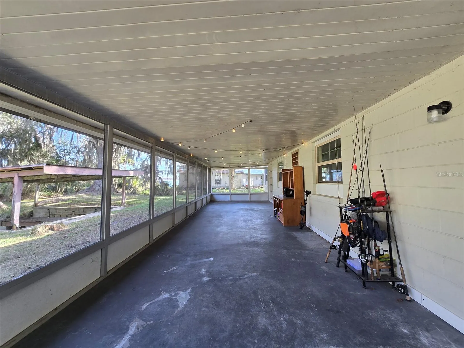 2346 Cr 401 Lake Panasoffkee FL 33538