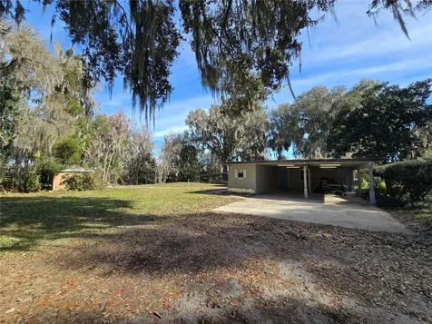 2346 Cr 401 Lake Panasoffkee FL 33538