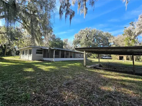 2346 Cr 401 Lake Panasoffkee FL 33538