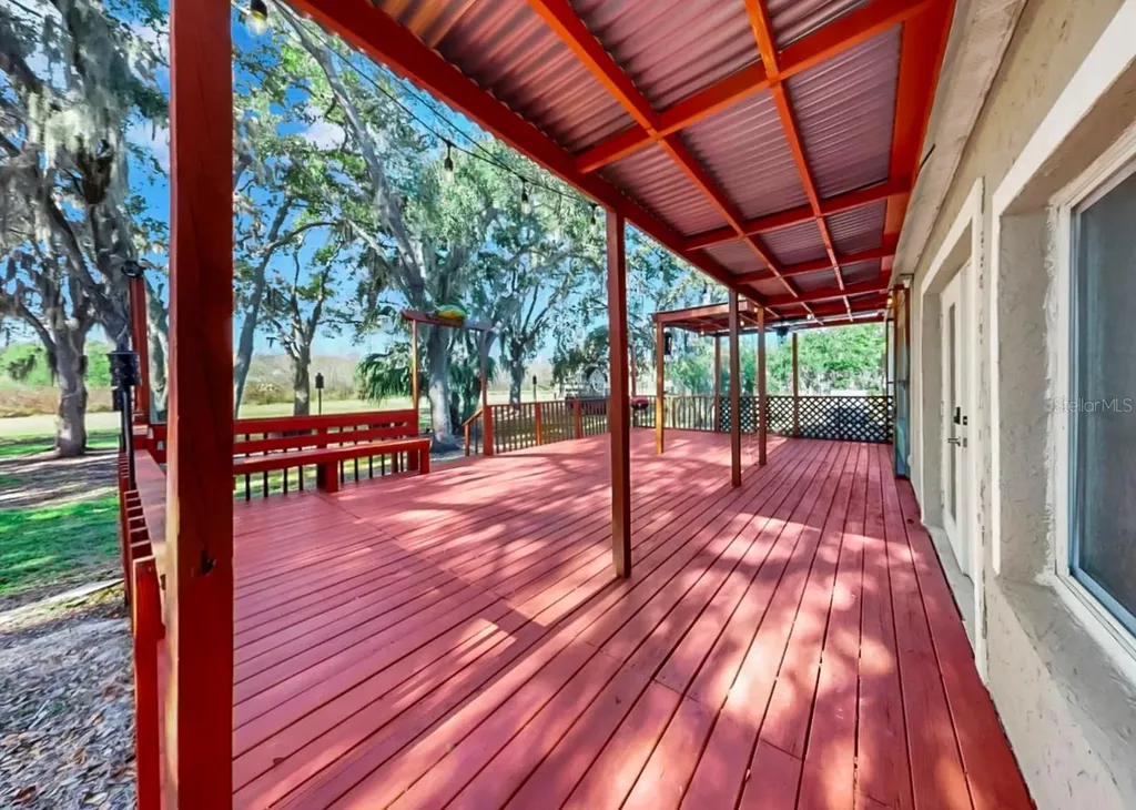 1306 Gangplank Drive Valrico FL 33594