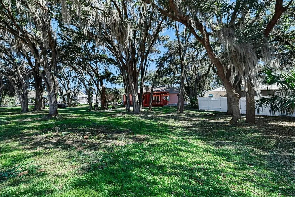 1306 Gangplank Drive Valrico FL 33594