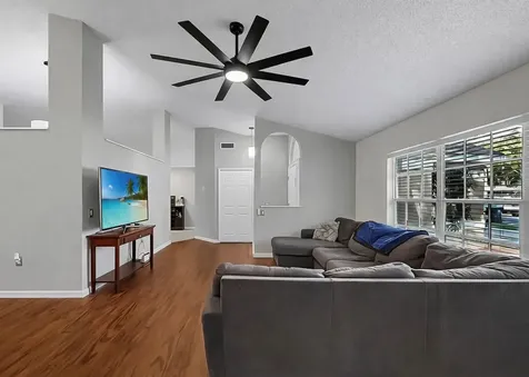 1306 Gangplank Drive Valrico FL 33594