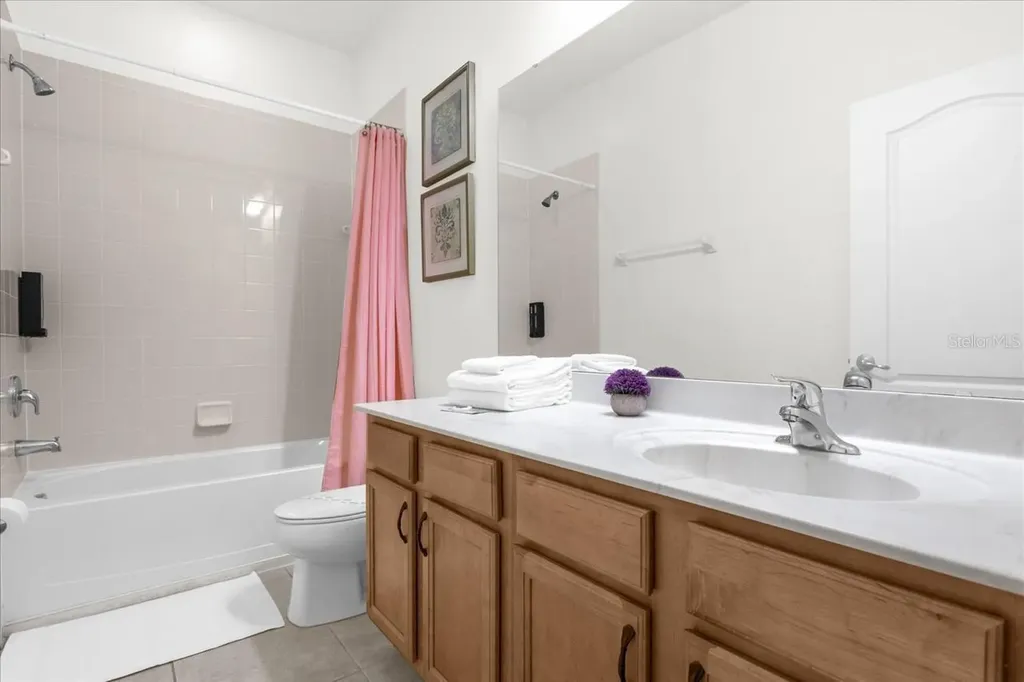 4072 Oaktree Drive Davenport FL 33837