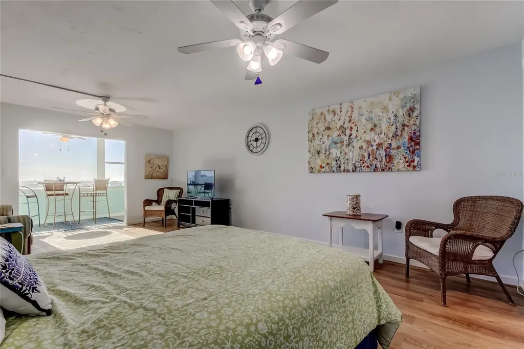 4775 Cove Circle St Petersburg FL 33708