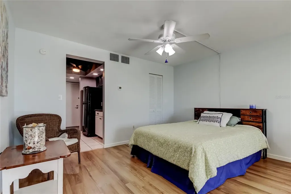 4775 Cove Circle St Petersburg FL 33708