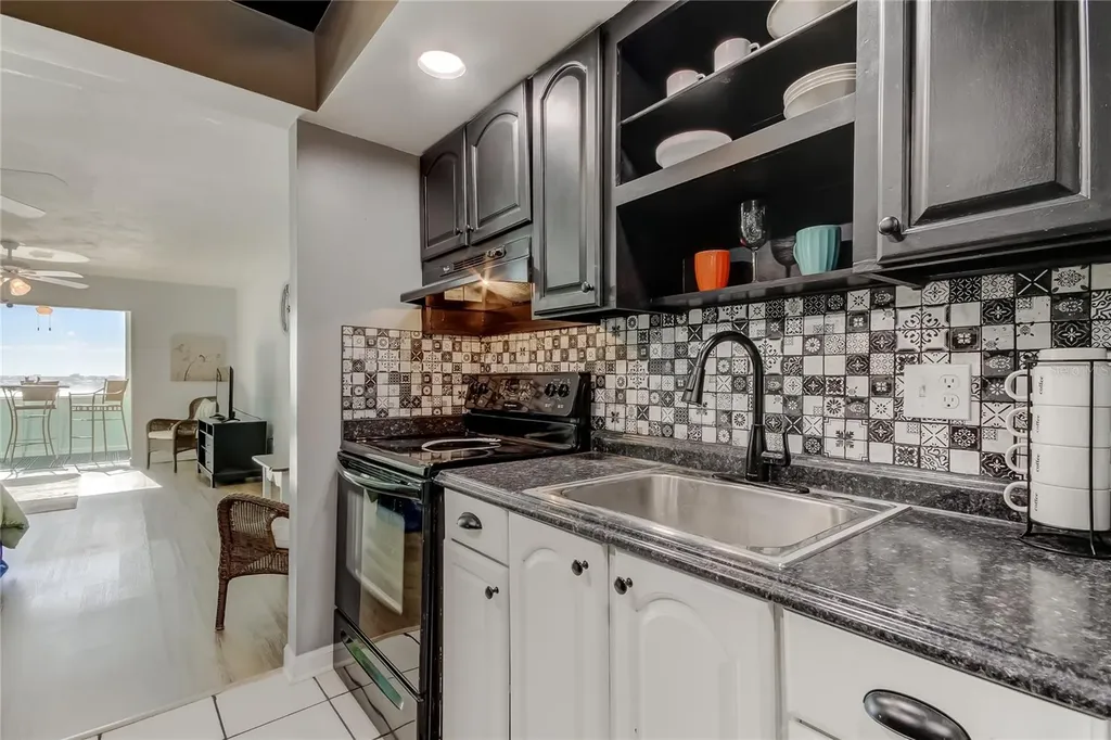 4775 Cove Circle St Petersburg FL 33708