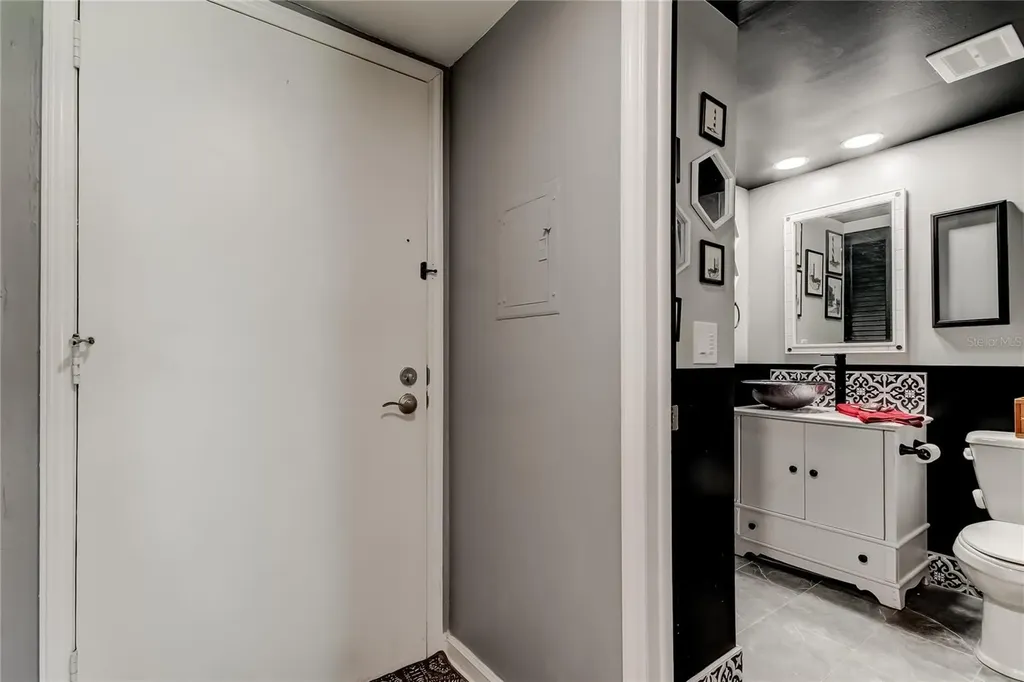 4775 Cove Circle St Petersburg FL 33708