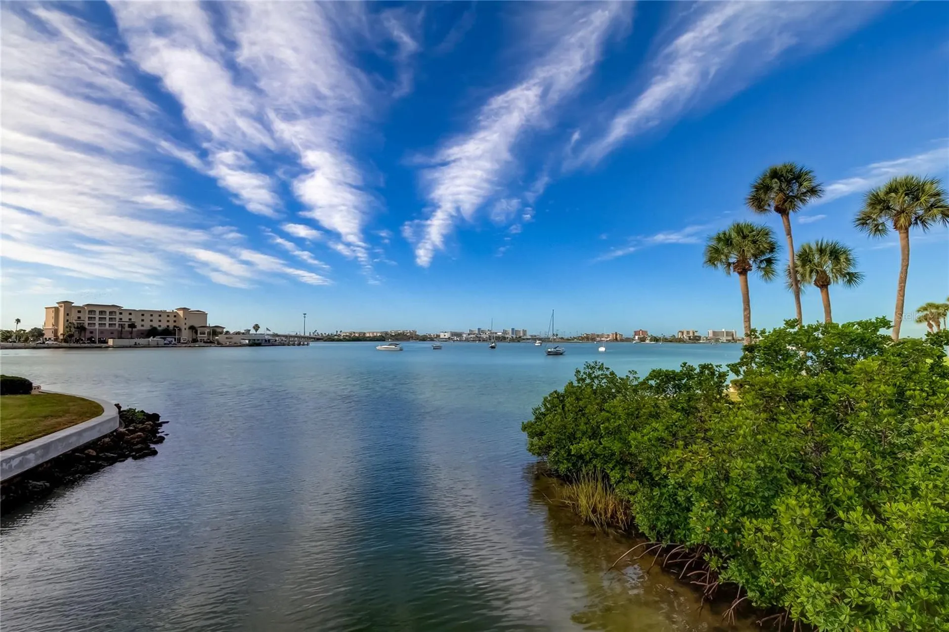 4775 Cove Circle St Petersburg FL 33708