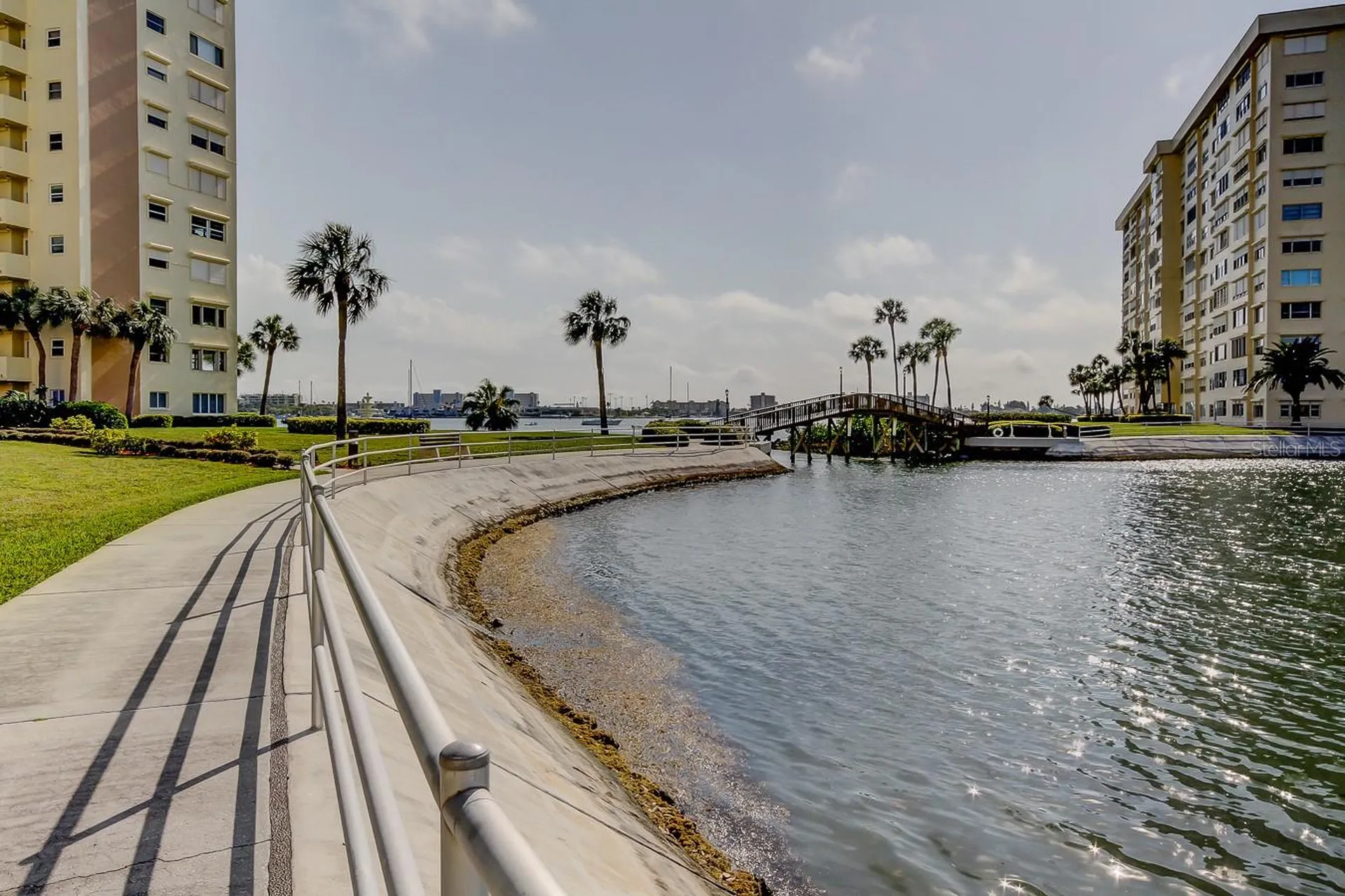 4775 Cove Circle St Petersburg FL 33708