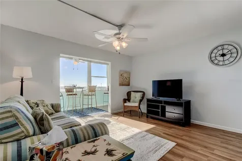 4775 Cove Circle St Petersburg FL 33708