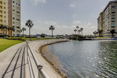 4775 Cove Circle St Petersburg FL 33708