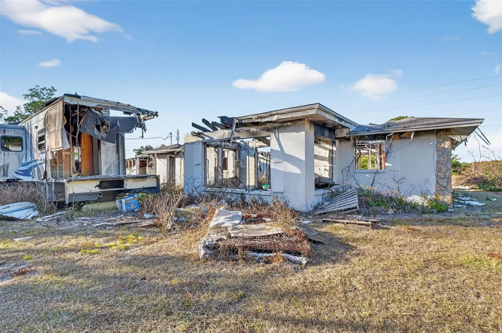 2706 E 15th Street Lehigh Acres FL 33972