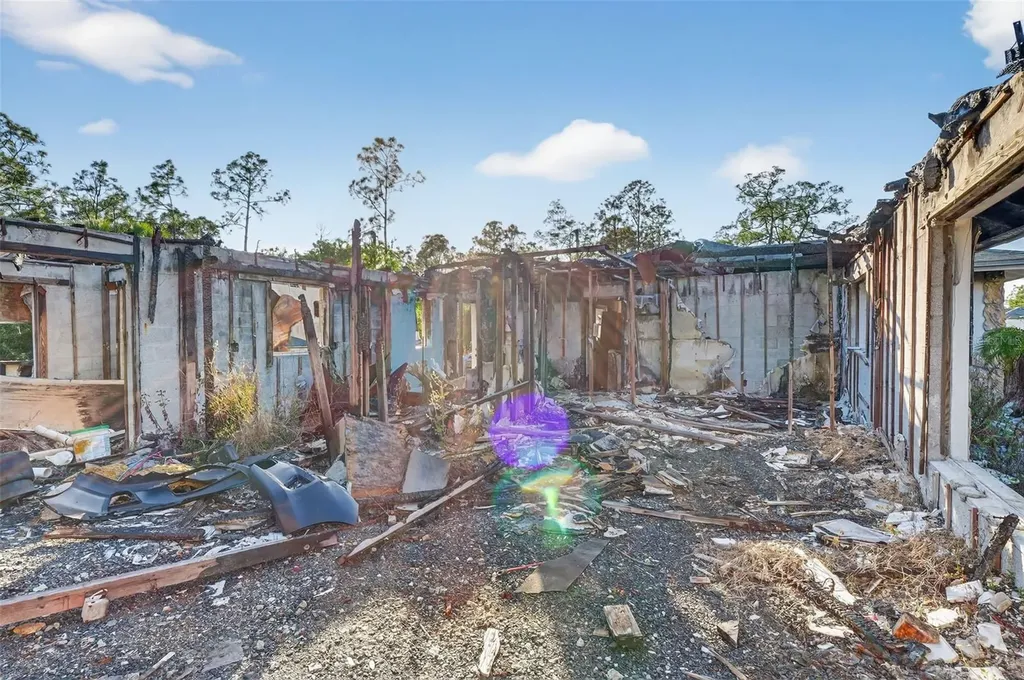 2706 E 15th Street Lehigh Acres FL 33972