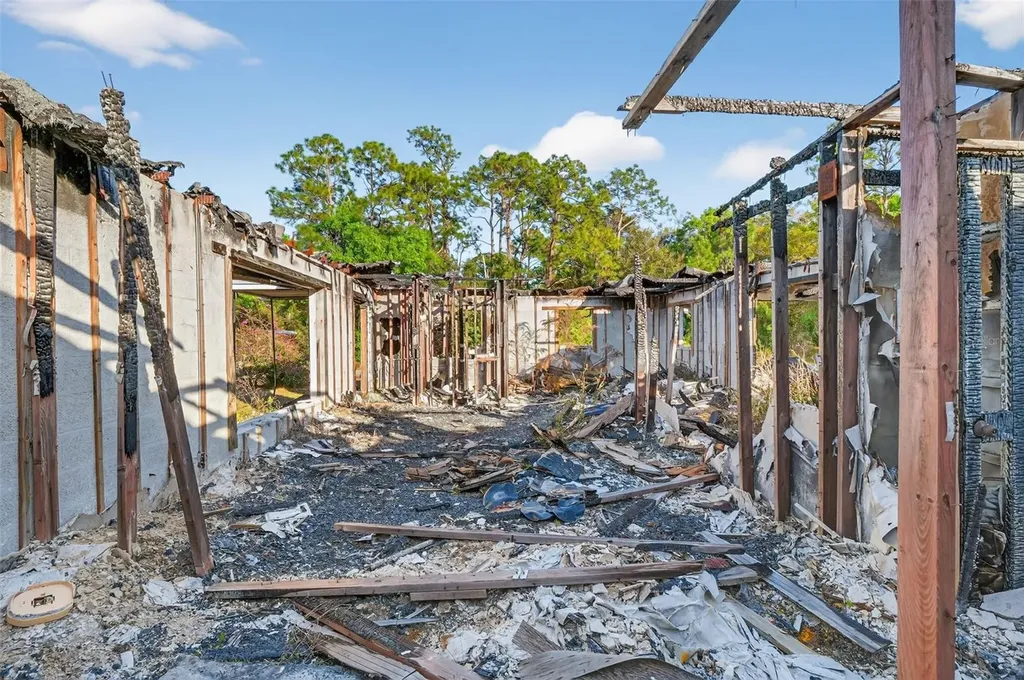 2706 E 15th Street Lehigh Acres FL 33972