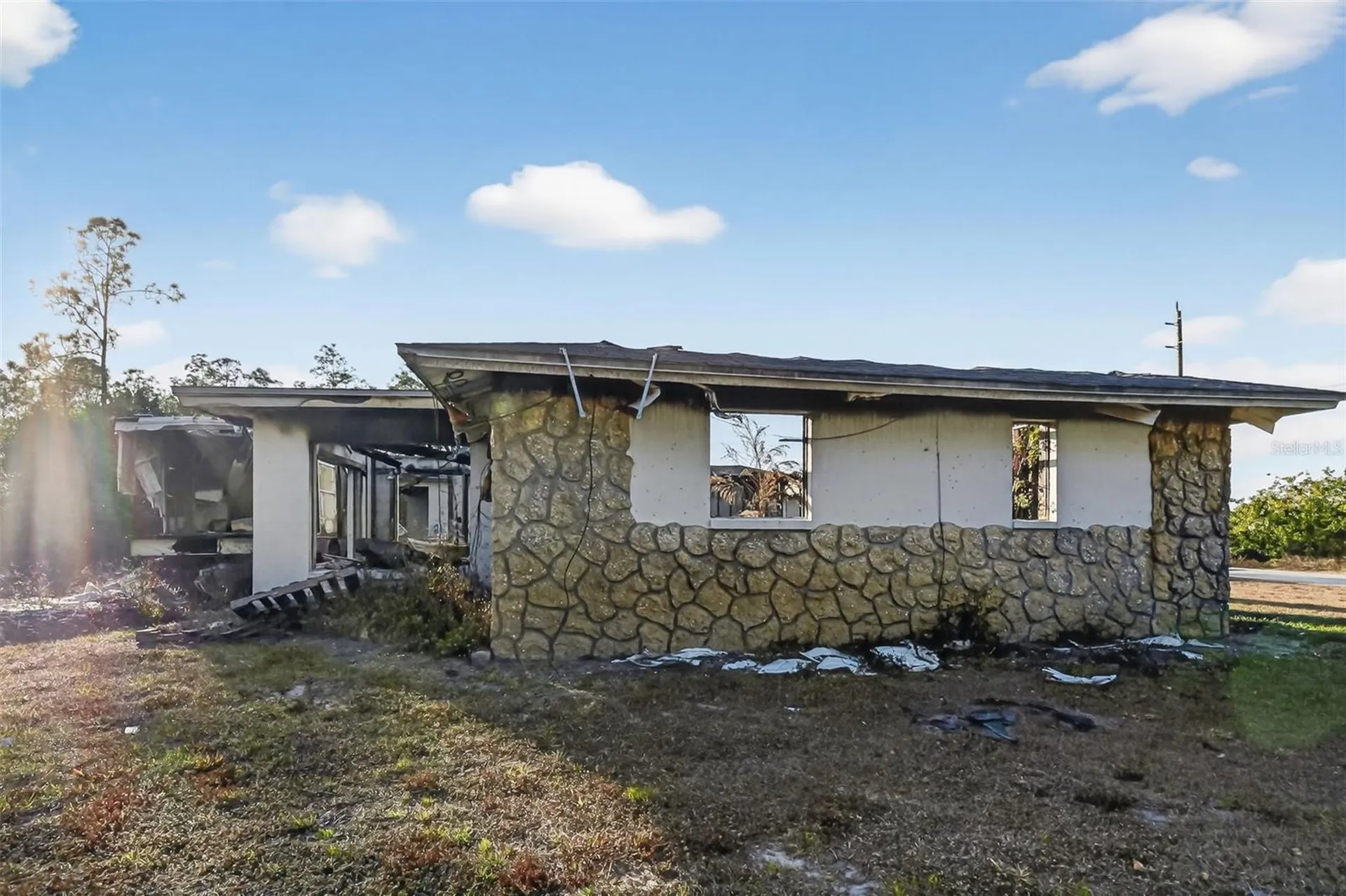 2706 E 15th Street Lehigh Acres FL 33972