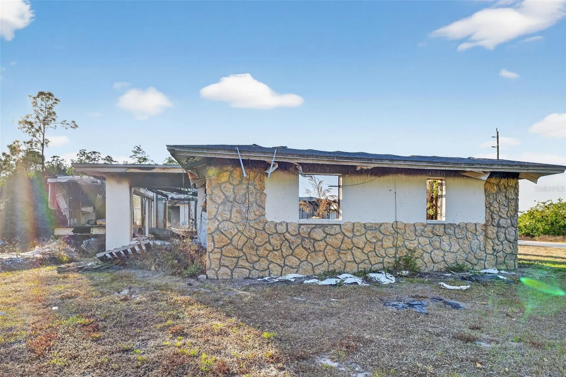 2706 E 15th Street Lehigh Acres FL 33972