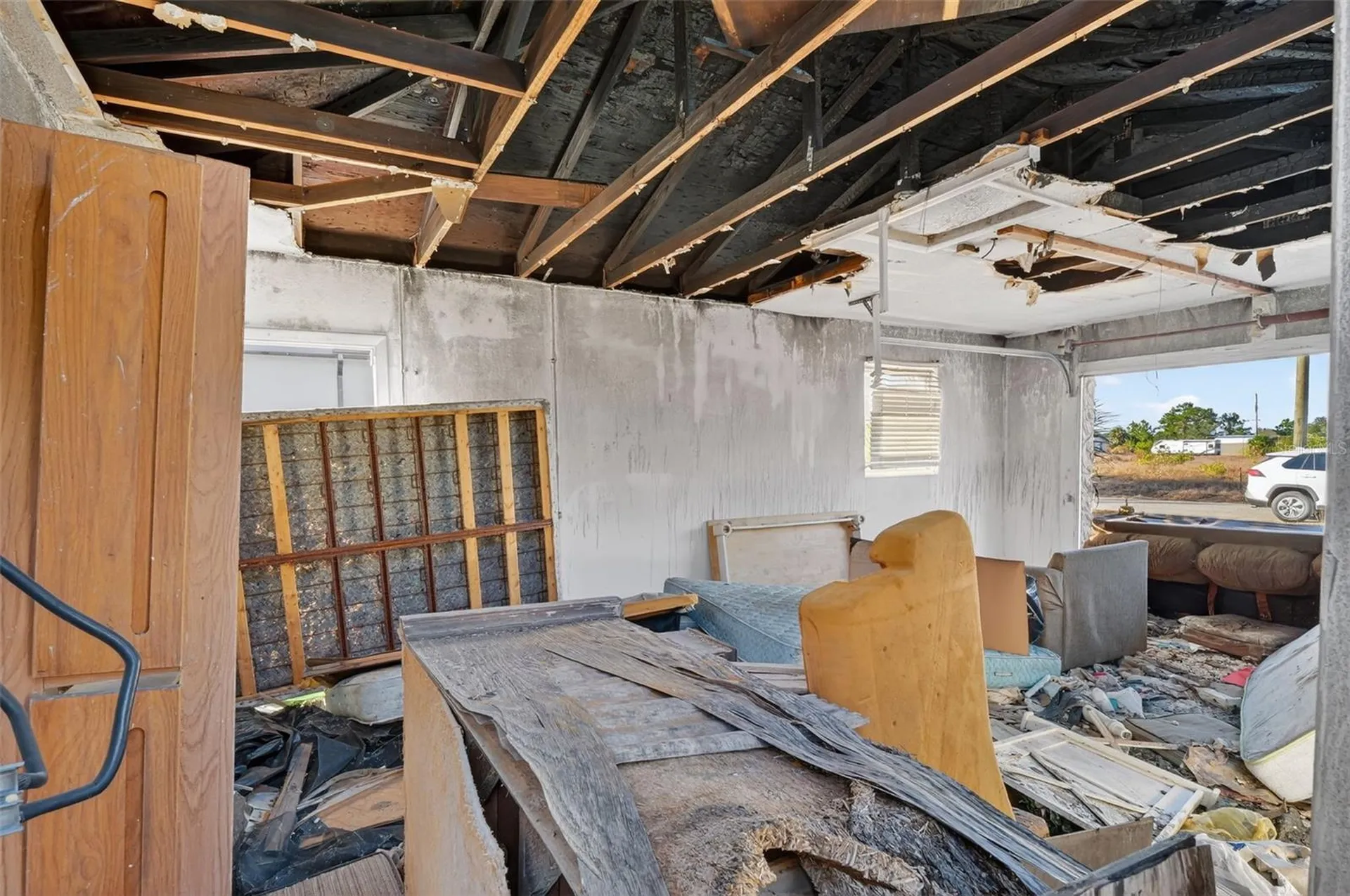 2706 E 15th Street Lehigh Acres FL 33972