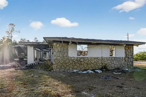 2706 E 15th Street Lehigh Acres FL 33972