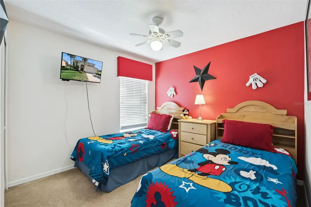 2691 La Isla Court Kissimmee FL 34747