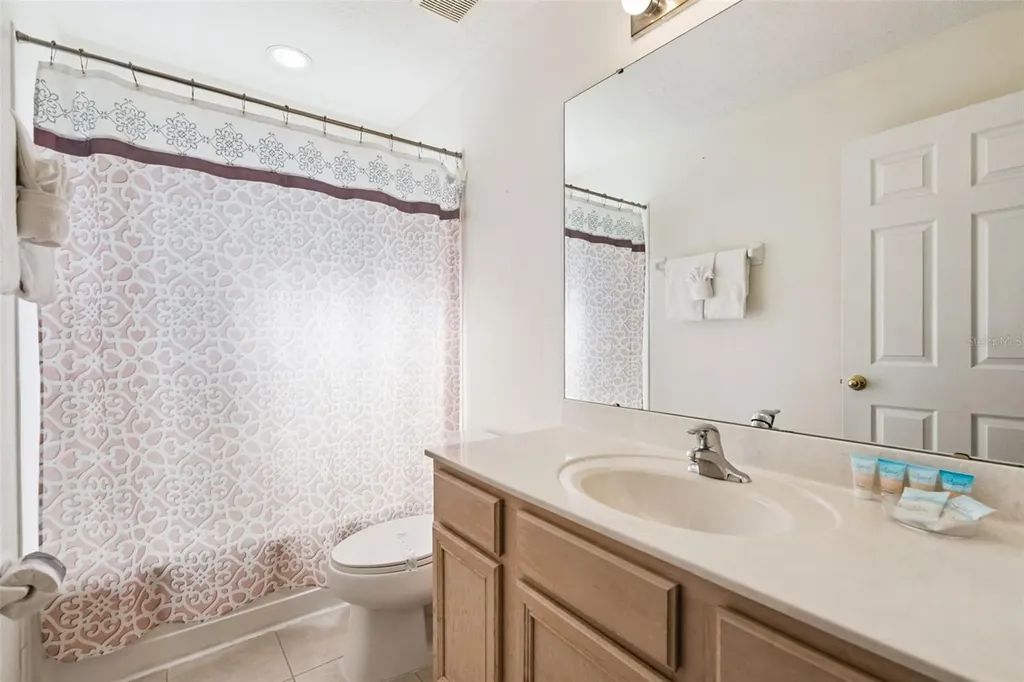 2691 La Isla Court Kissimmee FL 34747