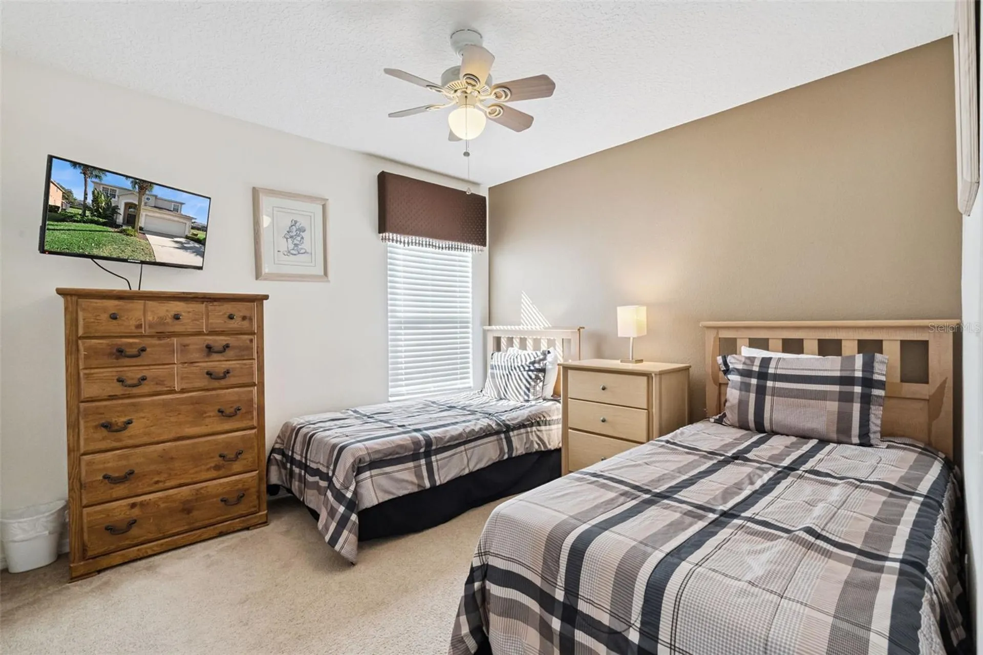 2691 La Isla Court Kissimmee FL 34747