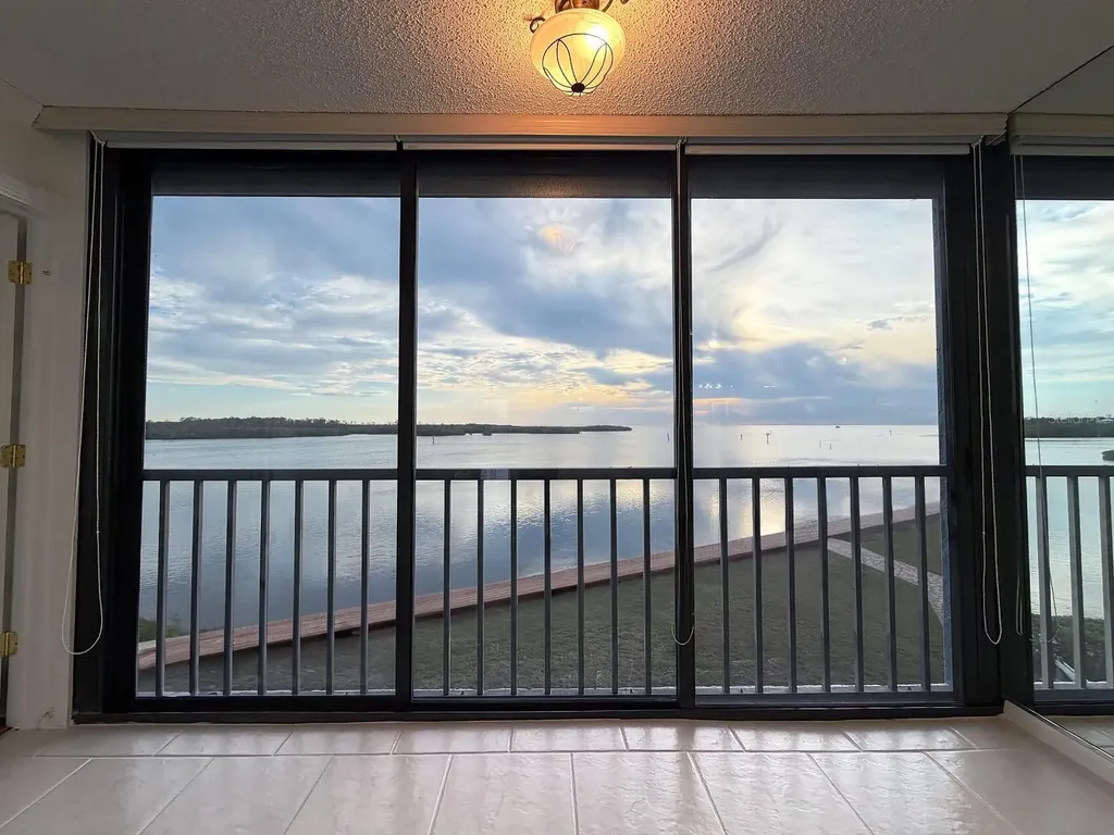 4620 Bay Boulevard Port Richey FL 34668