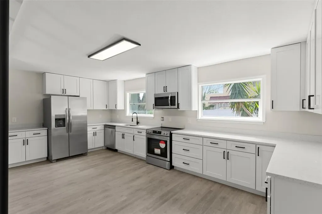 837 E Edgewood Drive Lakeland FL 33803