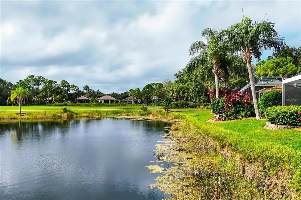 7212 Saint Georges Way University Park FL 34201