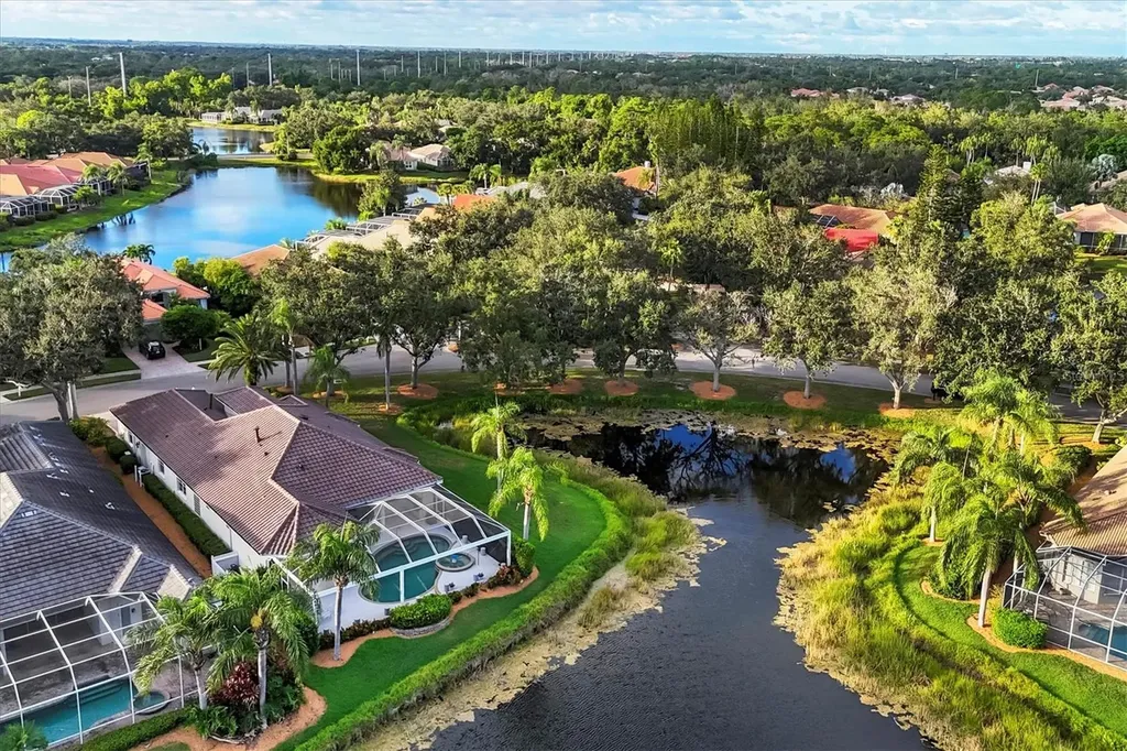 7212 Saint Georges Way University Park FL 34201