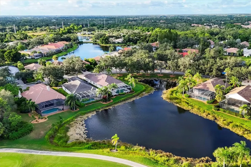 7212 Saint Georges Way University Park FL 34201