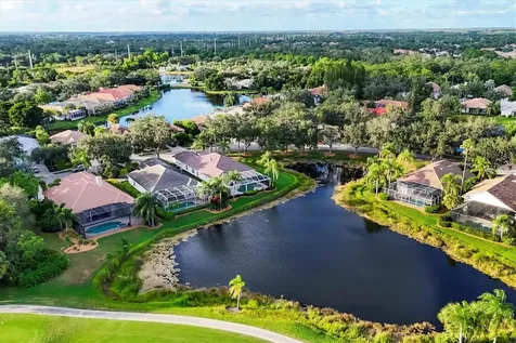 7212 Saint Georges Way University Park FL 34201
