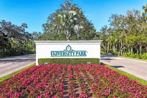 7212 Saint Georges Way University Park FL 34201