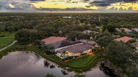 7212 Saint Georges Way University Park FL 34201
