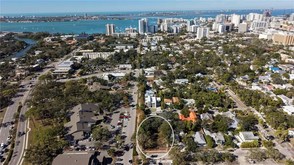 654 Lafayette Court Sarasota FL 34236