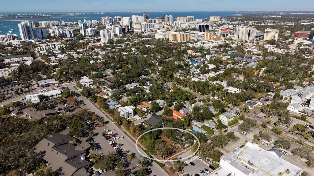 654 Lafayette Court Sarasota FL 34236