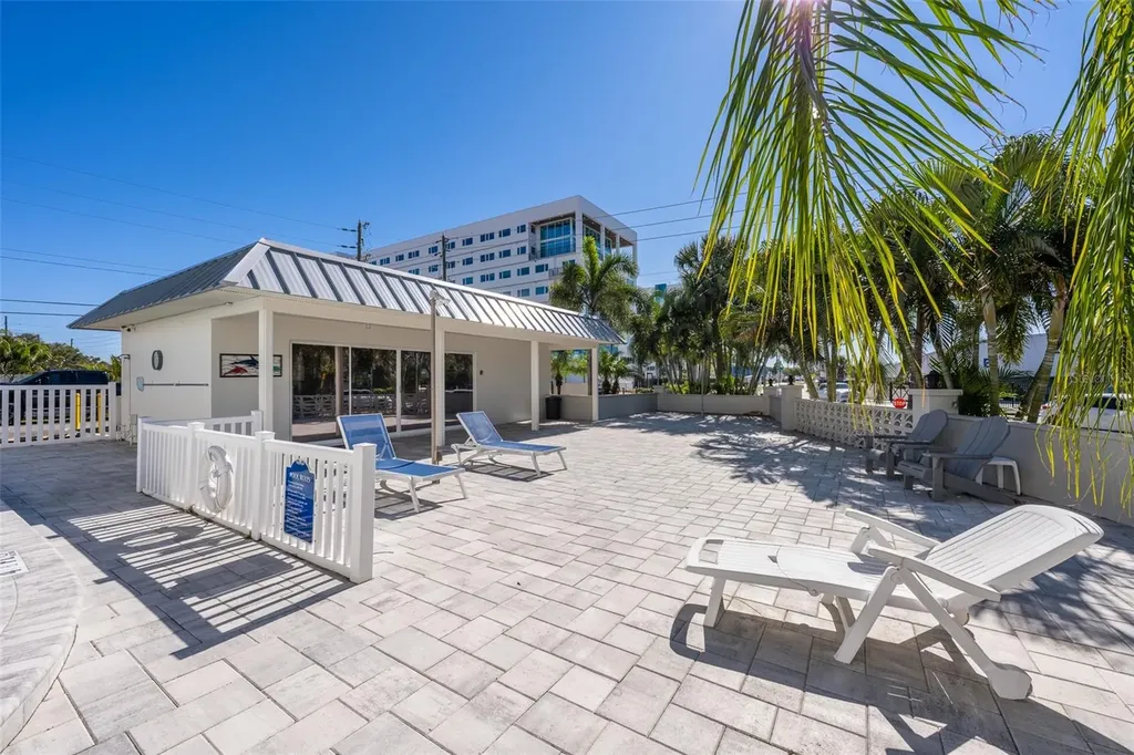 4500 37th Street S St Petersburg FL 33711