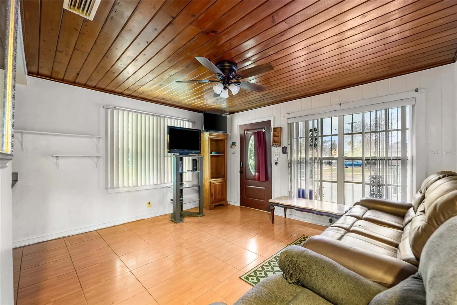 10001 N Arden Avenue Tampa FL 33612
