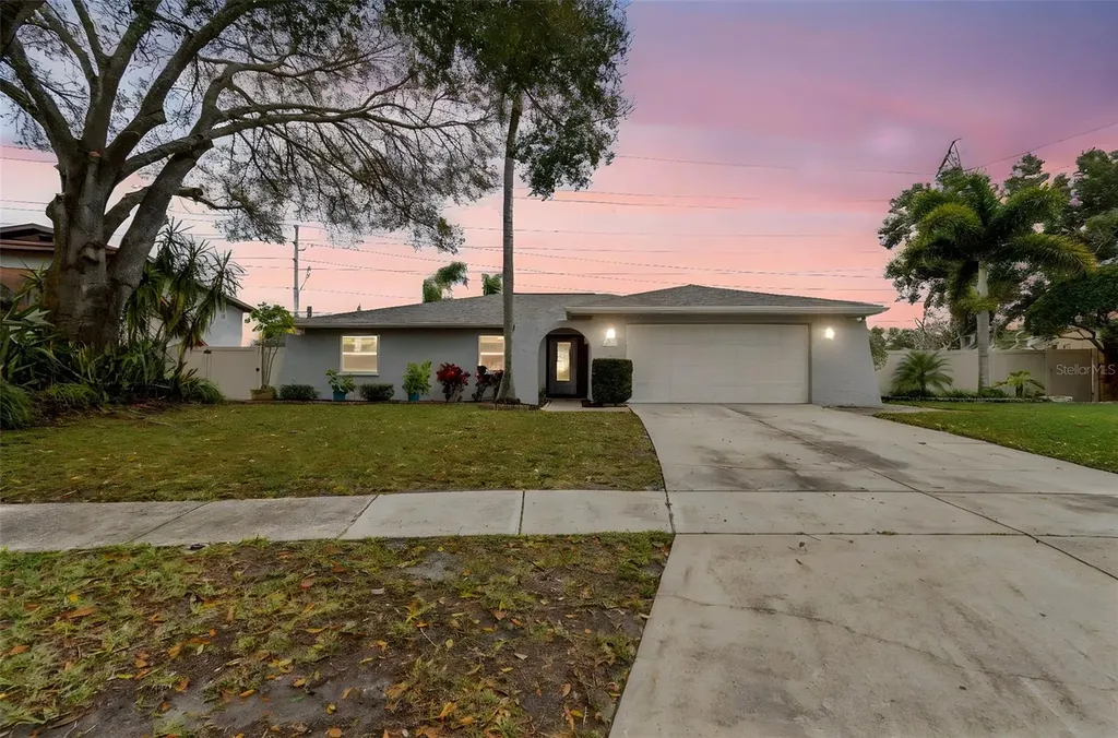 3311 Hunt Club Drive Clearwater FL 33761