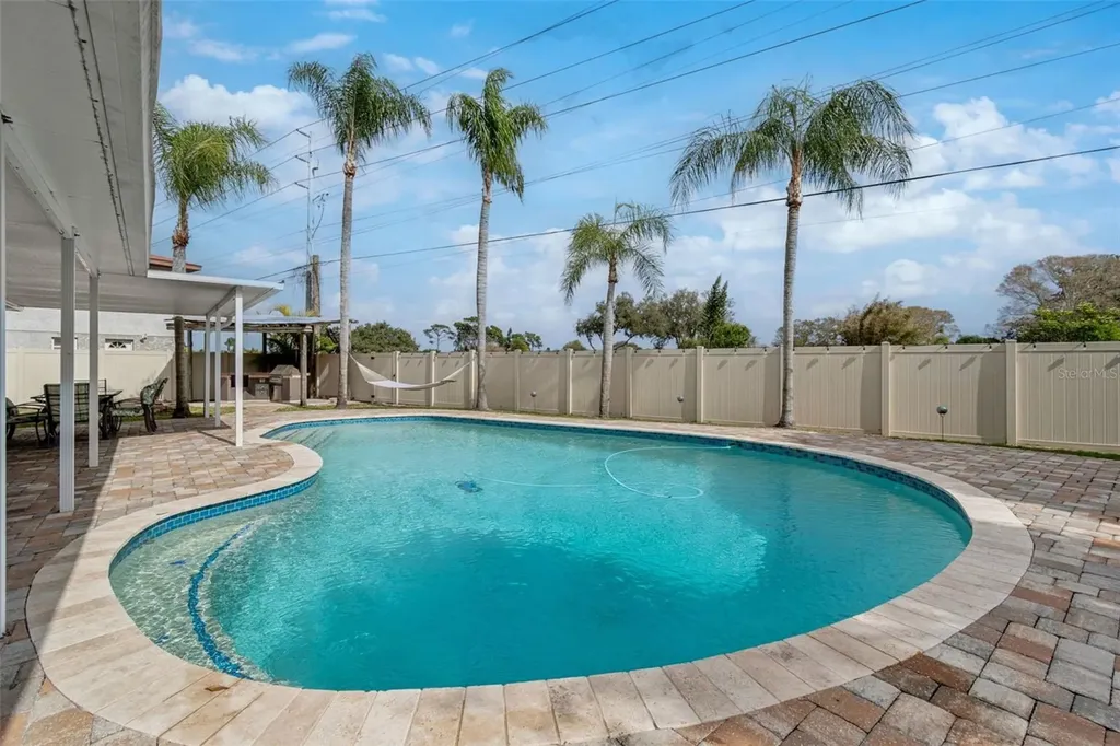3311 Hunt Club Drive Clearwater FL 33761