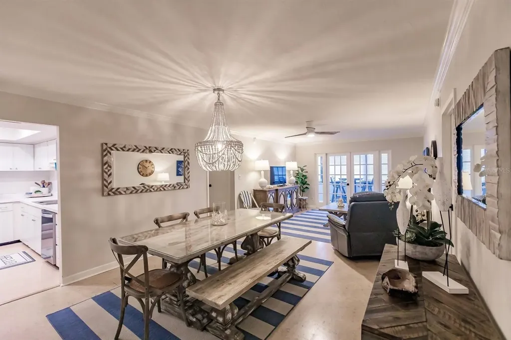 1055 W Peppertree Drive Sarasota FL 34242