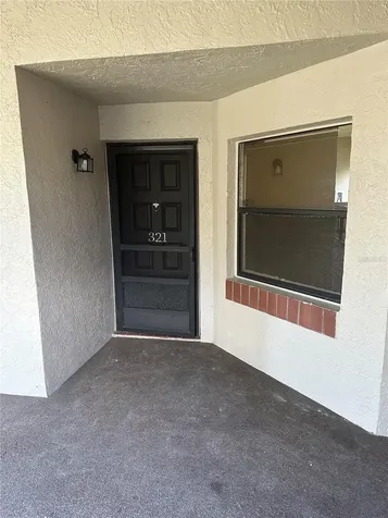 2971 Estancia Boulevard Clearwater FL 33761