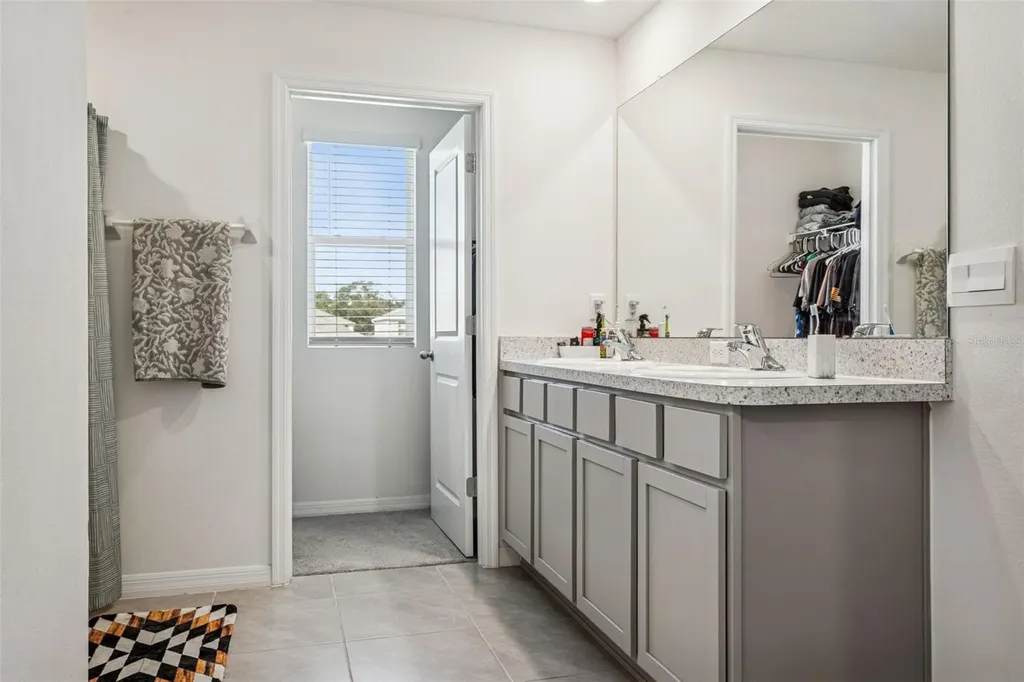35571 Doveland Drive Zephyrhills FL 33541