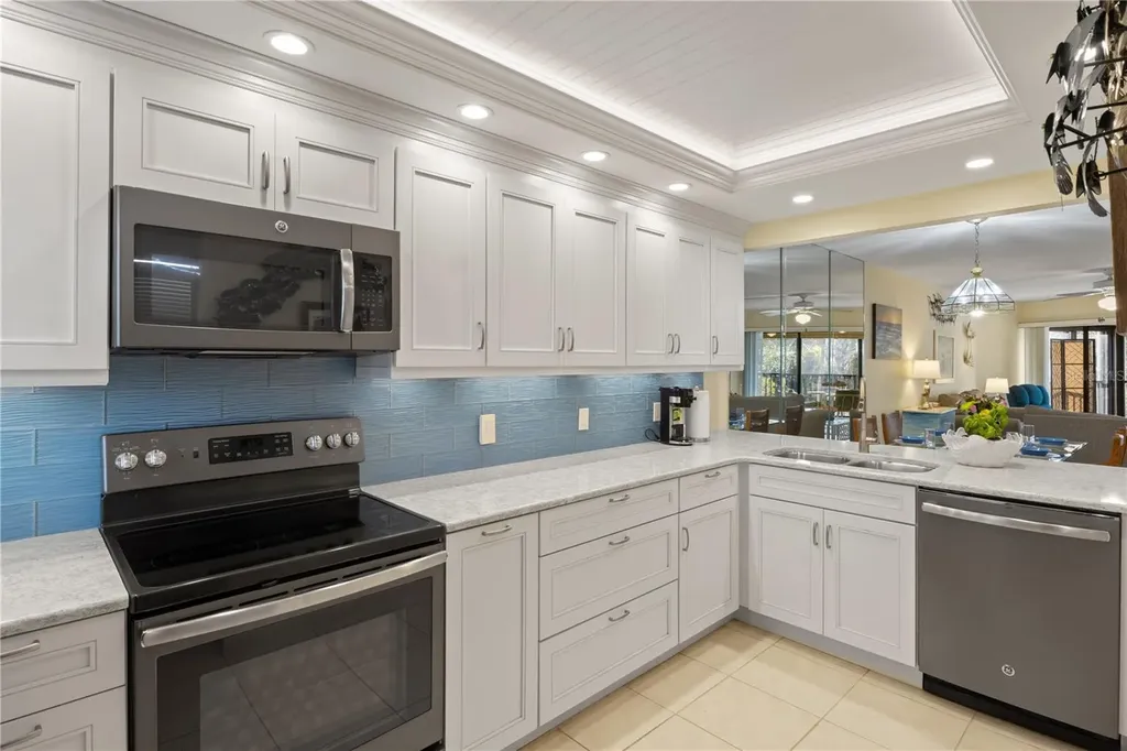 5608 Gulf Drive Holmes Beach FL 34217