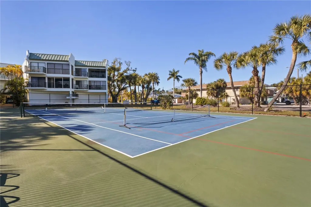 5608 Gulf Drive Holmes Beach FL 34217